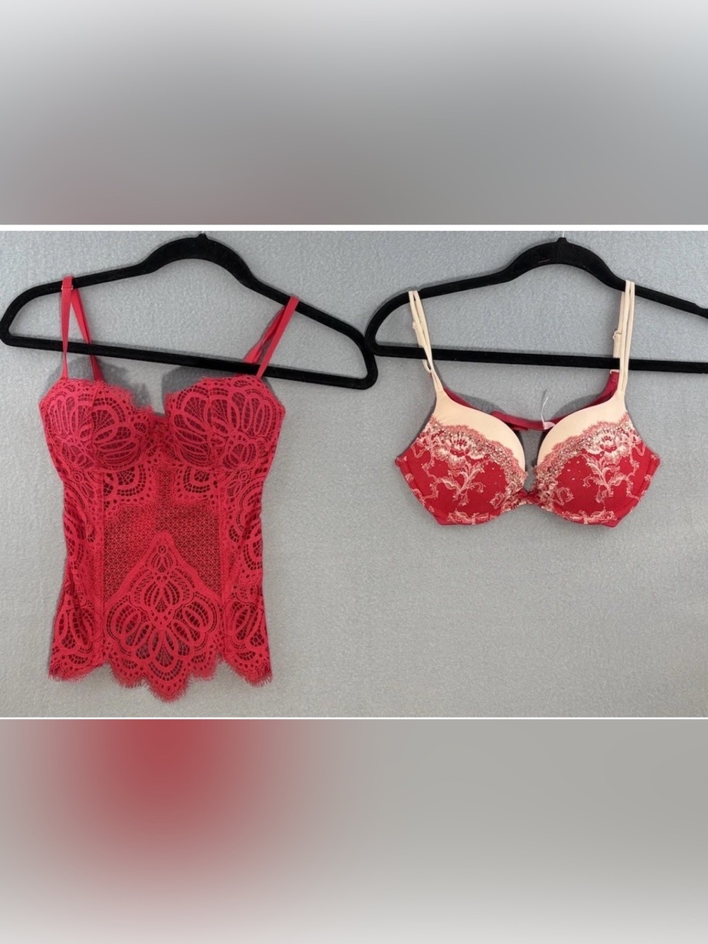 Victors Secret Corset & Very Sexy Plunge Silhouette Bra Red 32 C